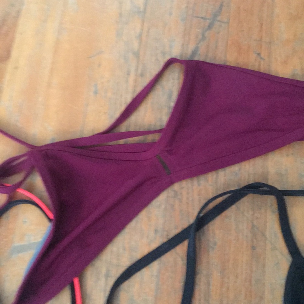 PLEASE BUY**** Jolyn Vent Top Medium